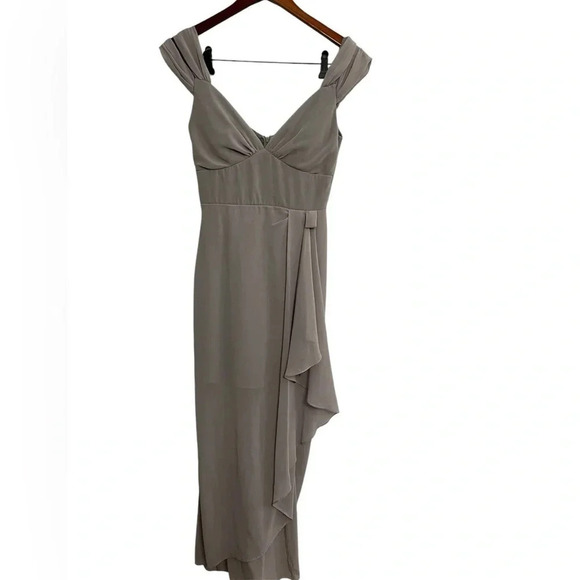 Luluโs Assymetrical Cocktail dress size small - Picture 1 of 6
